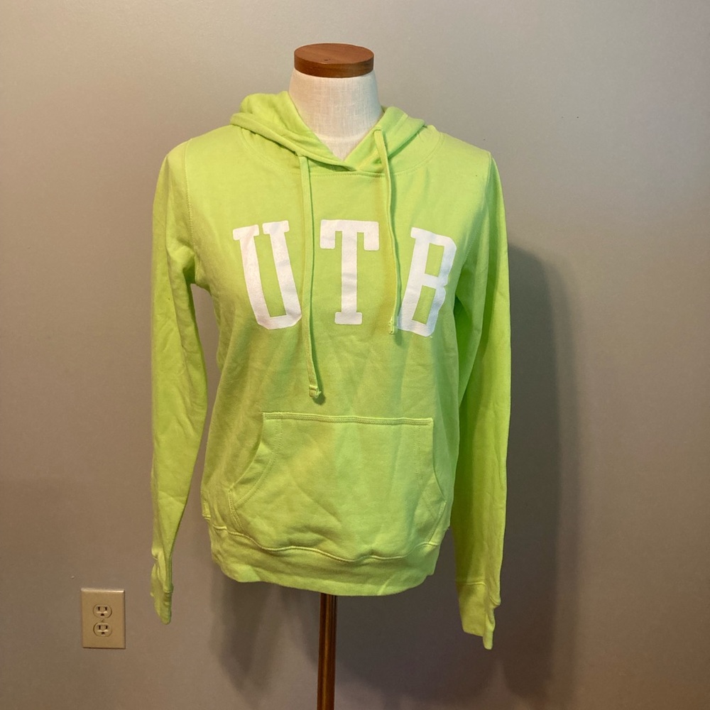 NWT Redshirt light green hoodie "UTB" sz. S*